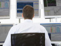 trader staring at screens