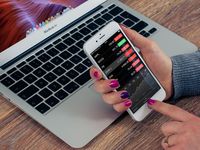 Ahead of Apple Earnings, Investors Rush Into Tech ETFs