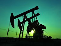 For Risk-Taking Investors, Check Out Oil Dividends