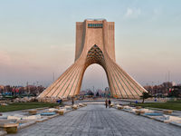 Treasury Yields Rise as Market Shrugs Iran Retaliation