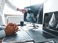 In a Tough Spot For Stocks, BTAL Lives up to Billing
