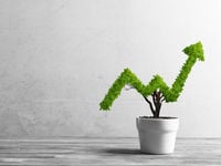 A Huge Year Upcoming for Clean Energy ETFs