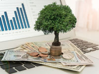 In an Uncertain Climate, WisdomTree Luring Investors with Global
