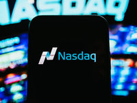 The Nasdaq-100: Relatively Durable under Duress