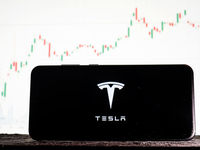 Financial Analysts Are Jumping Back on the Tesla Train