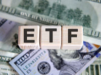 Why Are Investors Moving to Active ETFs?