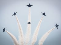 Can Raytheon and Boeing Stock Take Flight?