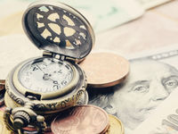 The Rewards of Being Short-Sighted with Bonds