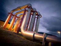 Solid Risk-Reward Scenarios in Midstream Energy