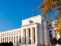 Fed Chairman Says U.S. Has No Plans To Ban Crypto, Bitcoin Jumps