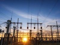 Active and Passive Strategies in Energy Infrastructure
