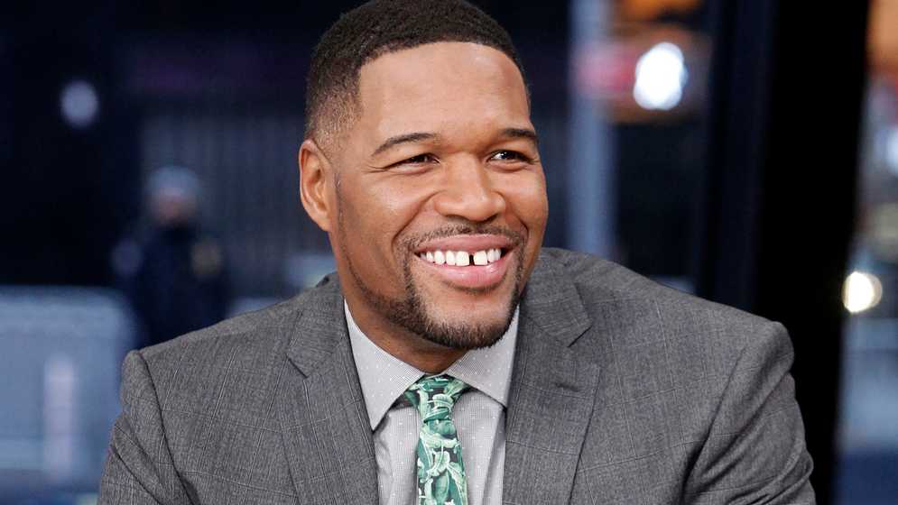 Hall of Famer Michael Strahan to host Thursday Night Football