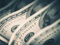 Rate Hike Talk Spins Momentum Towards Dollar