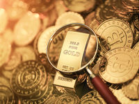 As Crypto Plummets, Gold Remains a Safe Haven