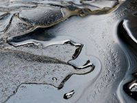Oil ETFs Pull Back as U.S. Avoids Russian Energy Sanctions