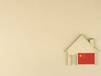 Tycoons Are Seeking Bargains in Chinese Real Estate