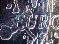 Trading Places Eurozone Moves Towards Political Unity While USUK