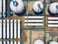 Why LNG Contracts Are 20–25 Years Long