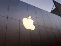 ETFs That Could Benefit From a Winning Apple Strategy