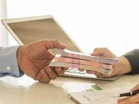 BKLN Flows Surge As Investors Seek Senior Bank Loans