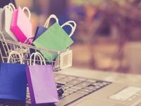 This Holiday Season, E-Commerce Makes A Comeback
