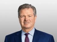 Invesco CEO to Retire, Replacement Named