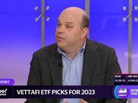 Todd Rosenbluth Talks ETF Flows, Sentiment on Yahoo
