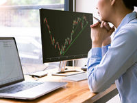 Roxanna Islam on CEF ETFs on The NAVigator Podcast