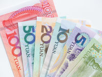 How Increasing Use of the Yuan Affects U.S. Investors
