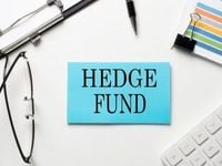 Hedge Funds Place Short Bets on U.S. Treasury Notes