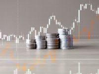 Silver Rebound Brews Despite Interest Rate Pressure