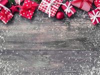 7 Gifts for a Financial Advisor to Give Themselves