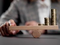 S&P 500 Snapshot: See-Saw Week Ends with Minor Gains