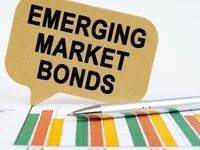 Investors Keep Betting on EM Bonds