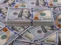 Nasdaq-100 Income ETF QQQI Surpasses $250 Million