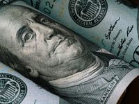 A 2H Guide: Fiscal Policy and the U.S. Dollar