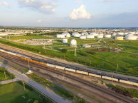 Midstream ETFs: Attractive Valuations and Strong FCF