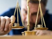 How VFLO Adjusts Stock Weights to Enhance Returns