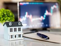 Weekly Economic Snapshot: Housing Stumbles