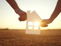 Will the Sun Shine on Homebuilders This Summer