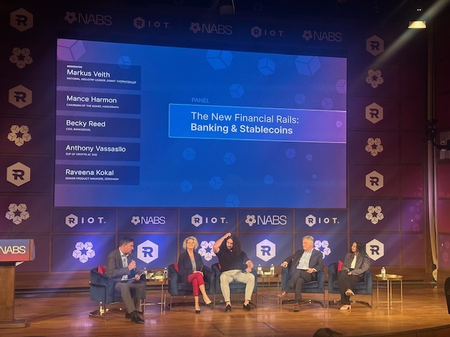 Stablecoins Mature Under Regulatory Oversight