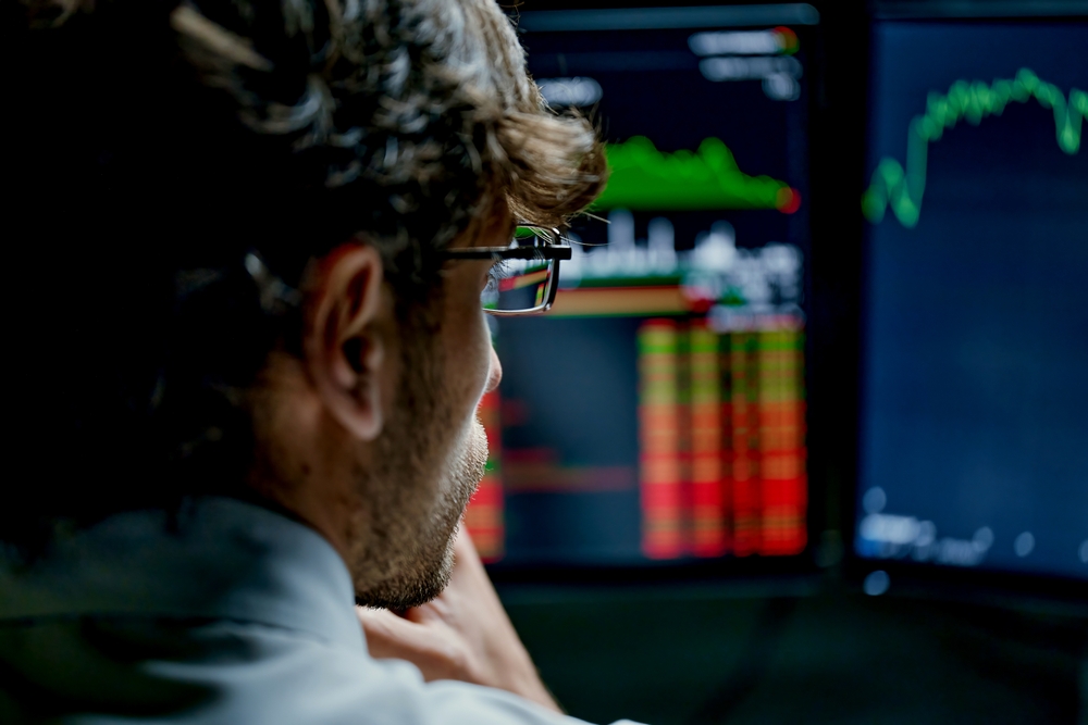 Crypto Sentiment Steadies as Macro Hopes Lift the Tape