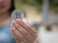 Encouraging Signs That HODLers Are Holding